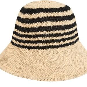 NWT SUMMER & ROSE
Aria Bucket Hat w/ Stripes